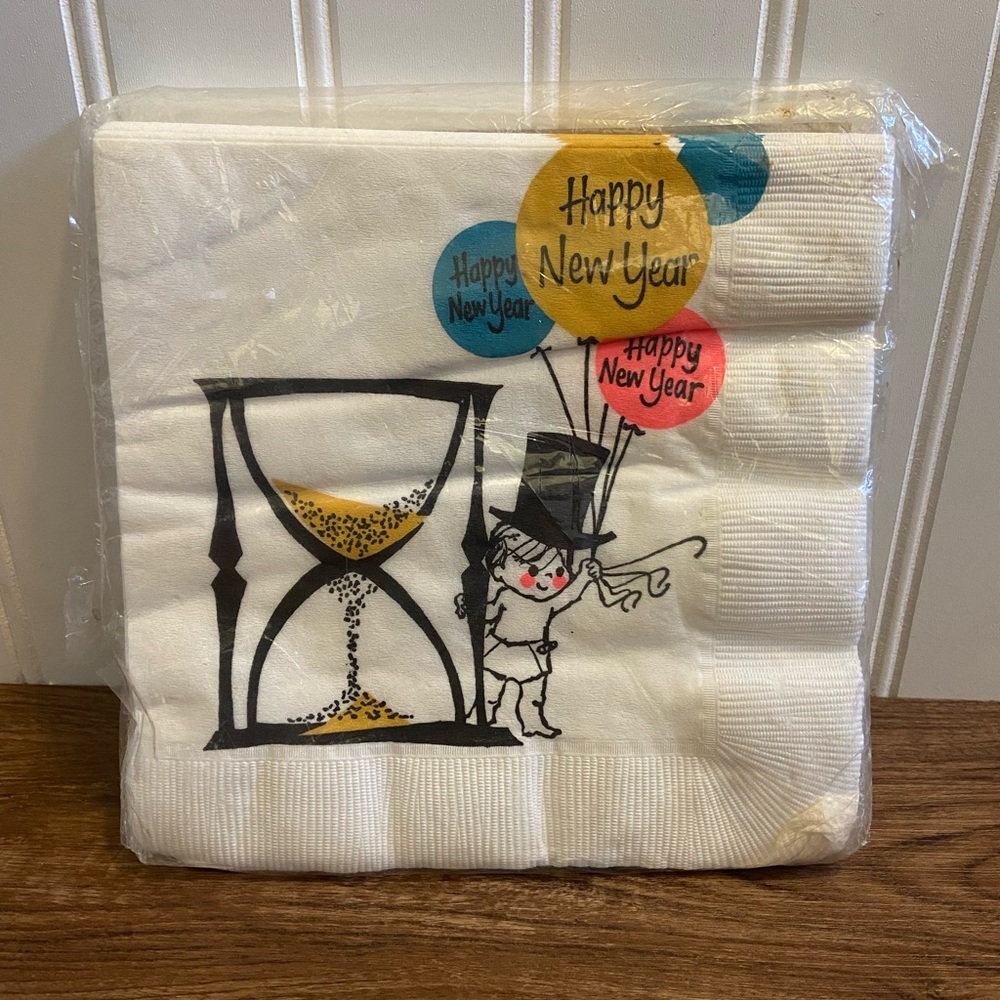 Vintage Happy New Year Cherub Rust Craft 13.5” x 13.5” 15 Pack Paper Napkins NYE
